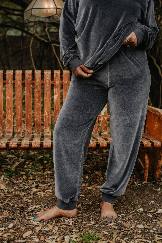RAVEN Velour Sweatpant