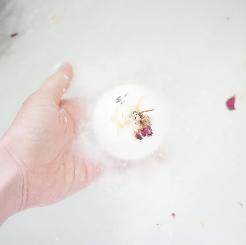 Moisturizing | Bath Bomb